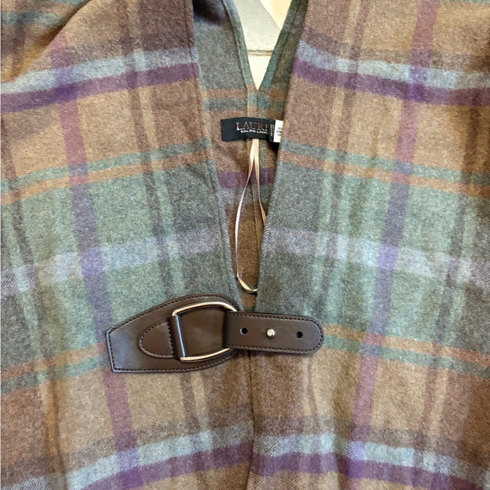 Lauren Ralph Lauren Plaid Poncho in Green and Brown - Picture 2 of 5